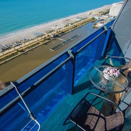 Royal Sea Breeze Apartments 바투미 외부 사진