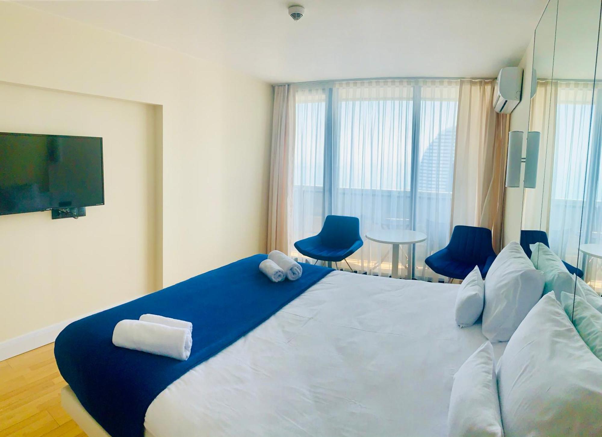 Royal Sea Breeze Apartments 바투미 외부 사진