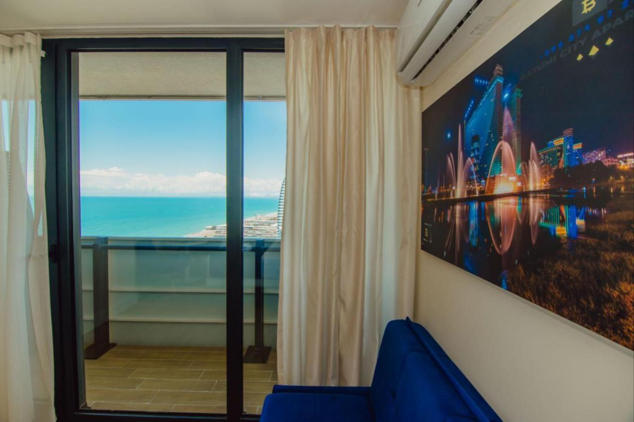 Royal Sea Breeze Apartments 바투미 외부 사진
