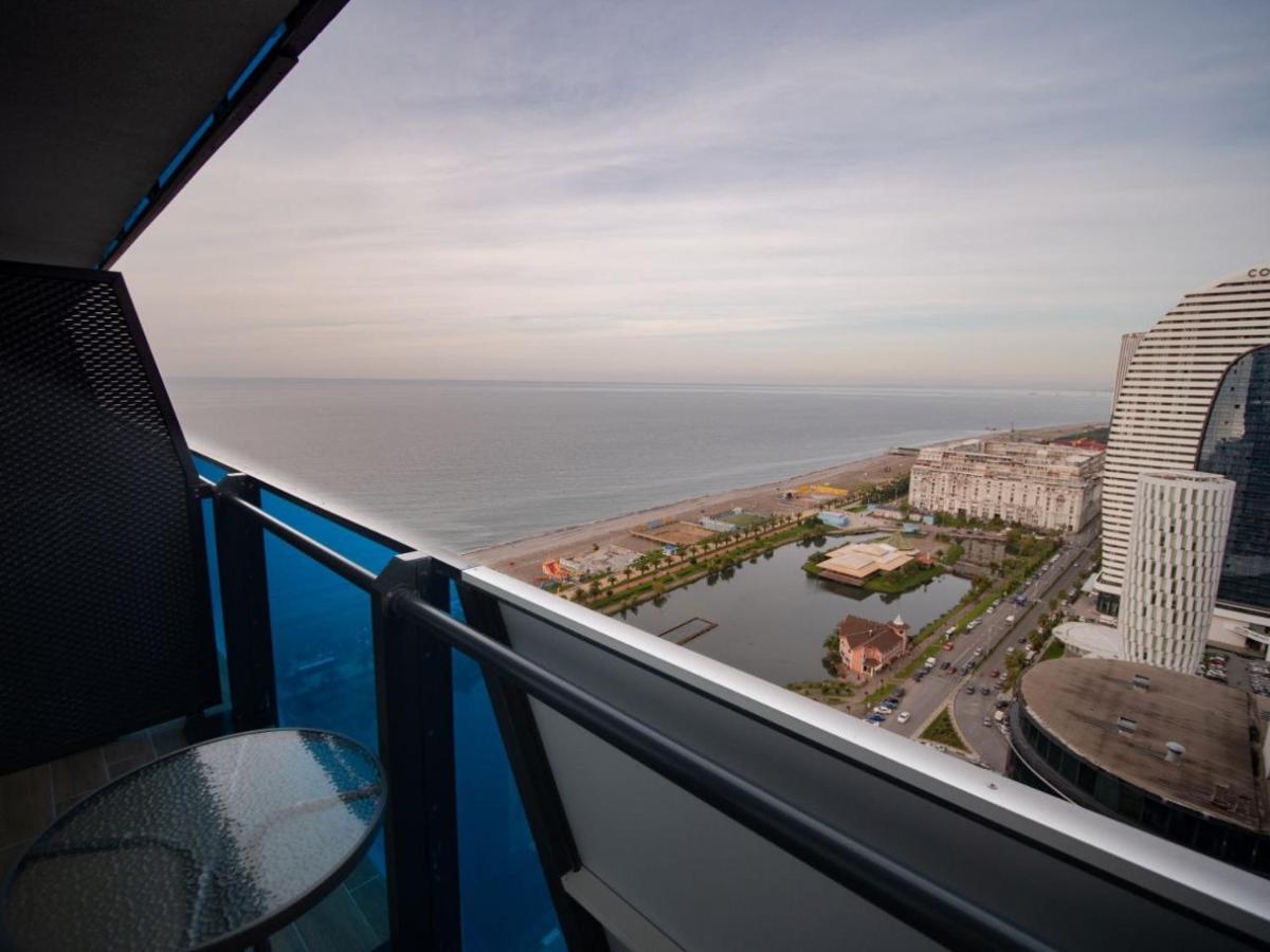Royal Sea Breeze Apartments 바투미 외부 사진