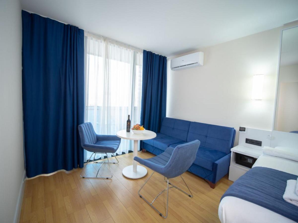Royal Sea Breeze Apartments 바투미 외부 사진