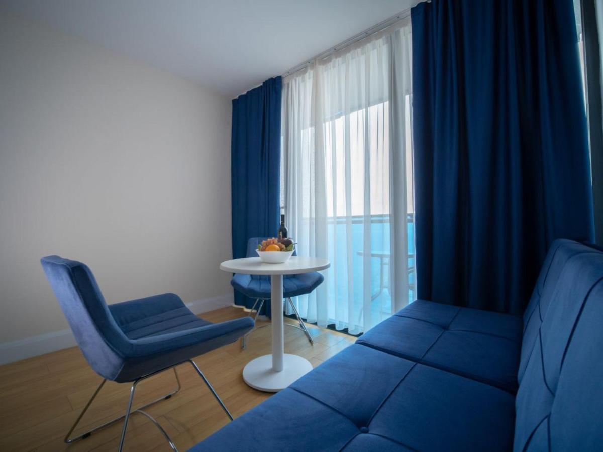Royal Sea Breeze Apartments 바투미 외부 사진