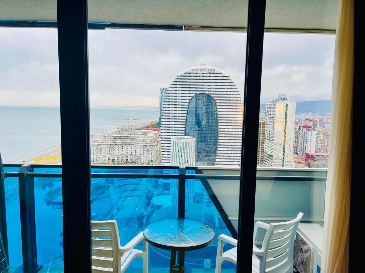 Royal Sea Breeze Apartments 바투미 외부 사진