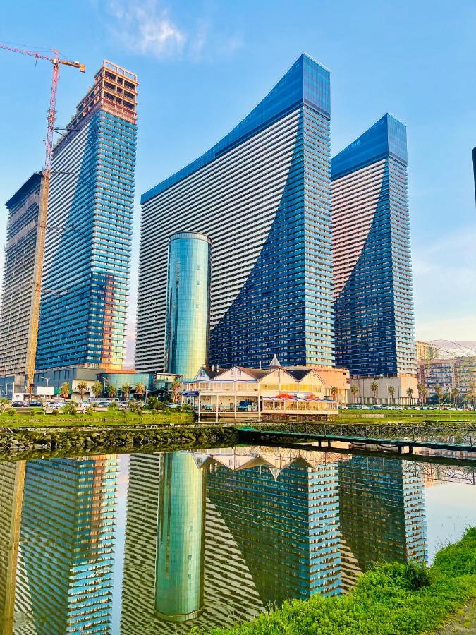 Royal Sea Breeze Apartments 바투미 외부 사진