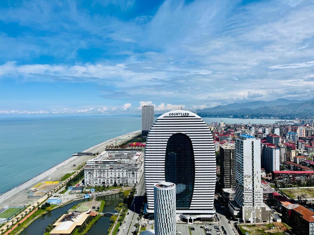 Royal Sea Breeze Apartments 바투미 외부 사진