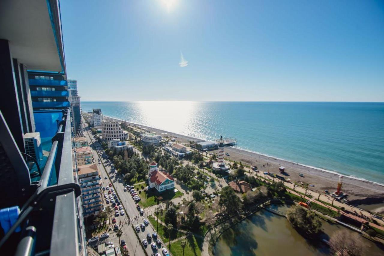Royal Sea Breeze Apartments 바투미 외부 사진