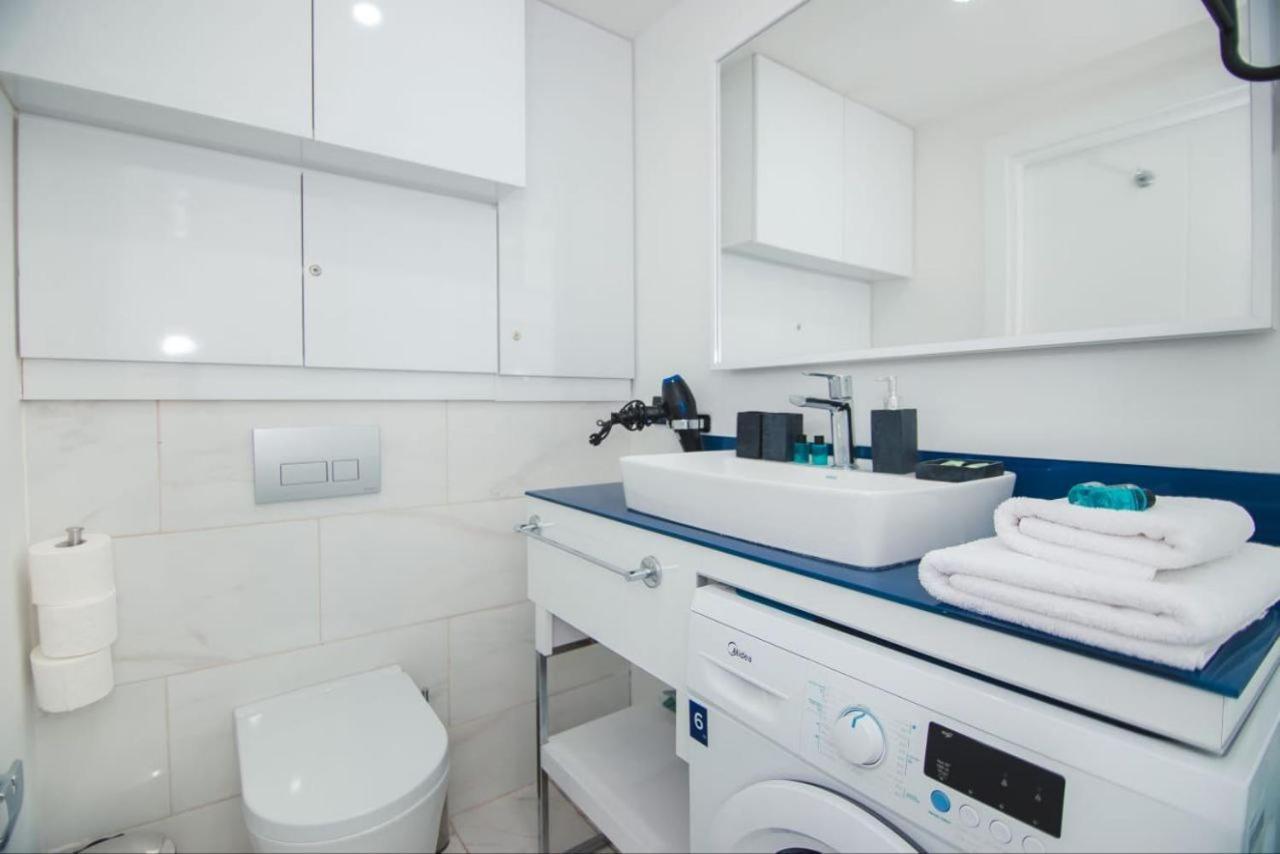 Royal Sea Breeze Apartments 바투미 외부 사진