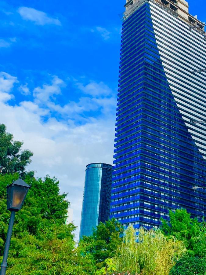 Royal Sea Breeze Apartments 바투미 외부 사진