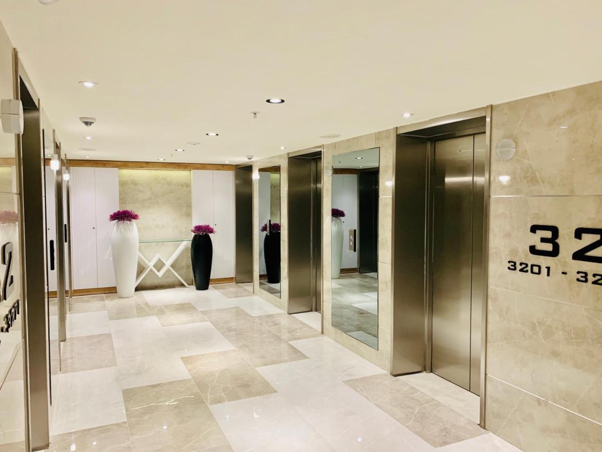 Royal Sea Breeze Apartments 바투미 외부 사진